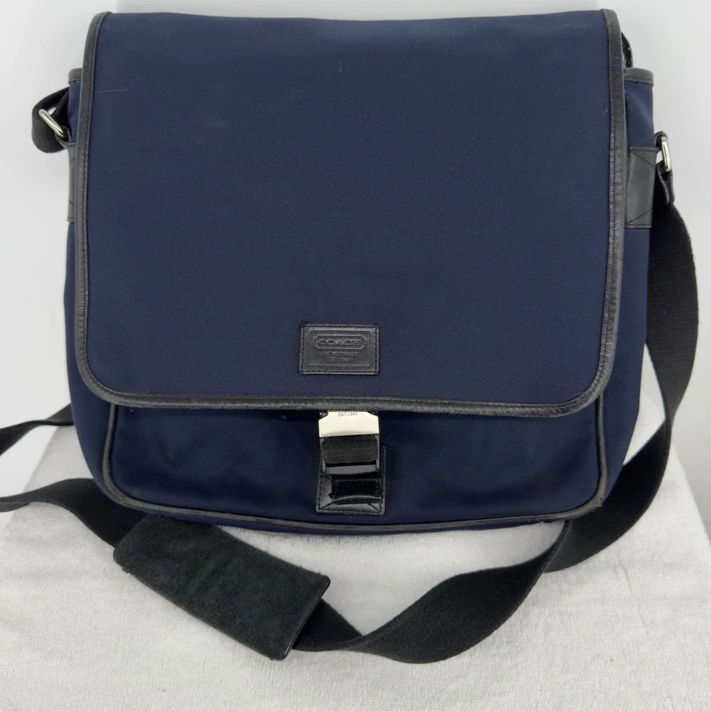 Coach Leatherware Navy Blue Canvas Leather Messenger Bag Crossbody J2S-6424